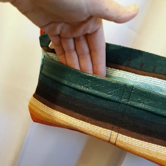 New Southwestern Sarape Stripe Tapestry Cowgirl Purse Red green gold ShoulderBag - Picture 4 of 8